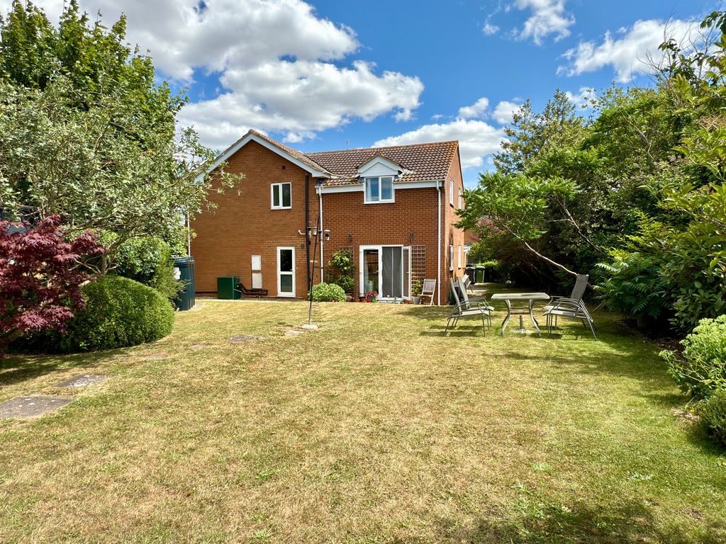 Property photo 1 of 18