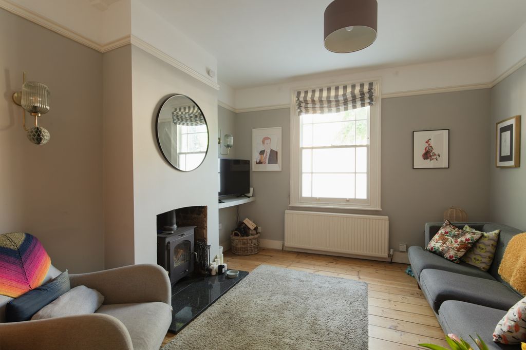 Property photo 2 of 14