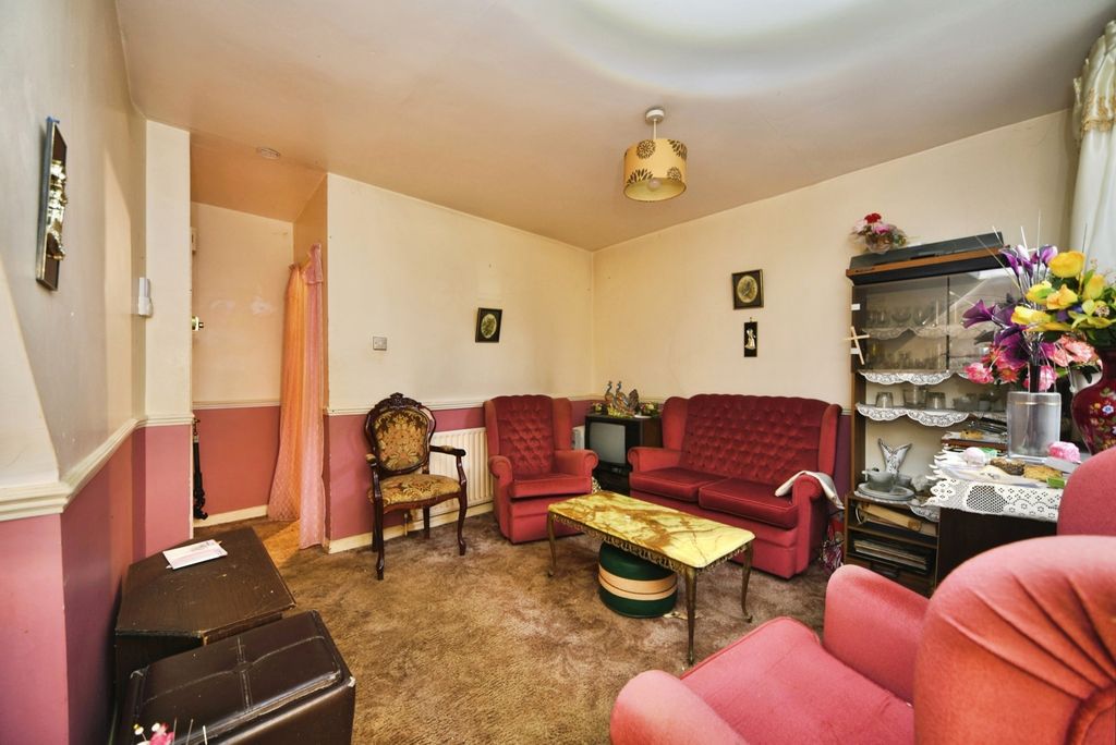 Property photo 2 of 3 Pbox-Img.Jpg