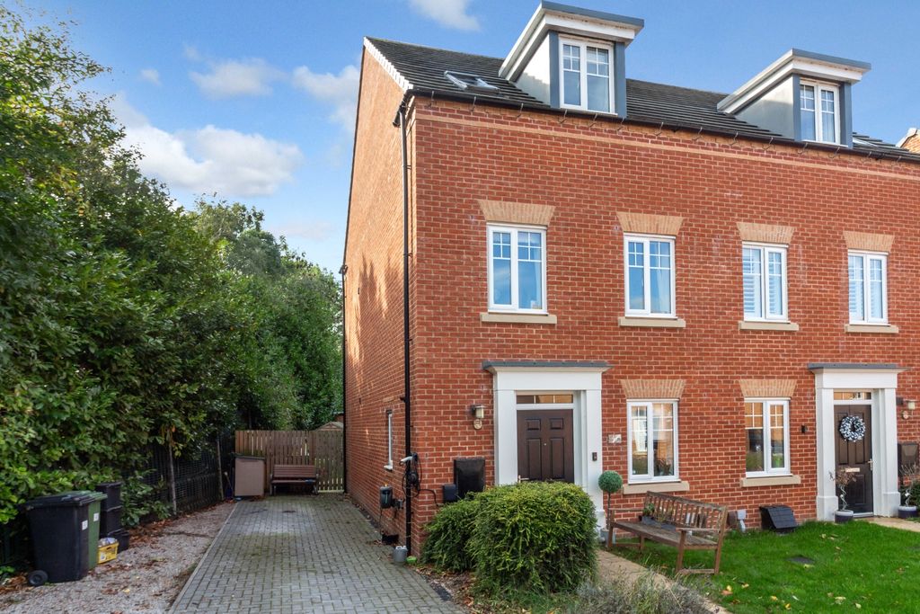 Property photo 3 of 20 Front