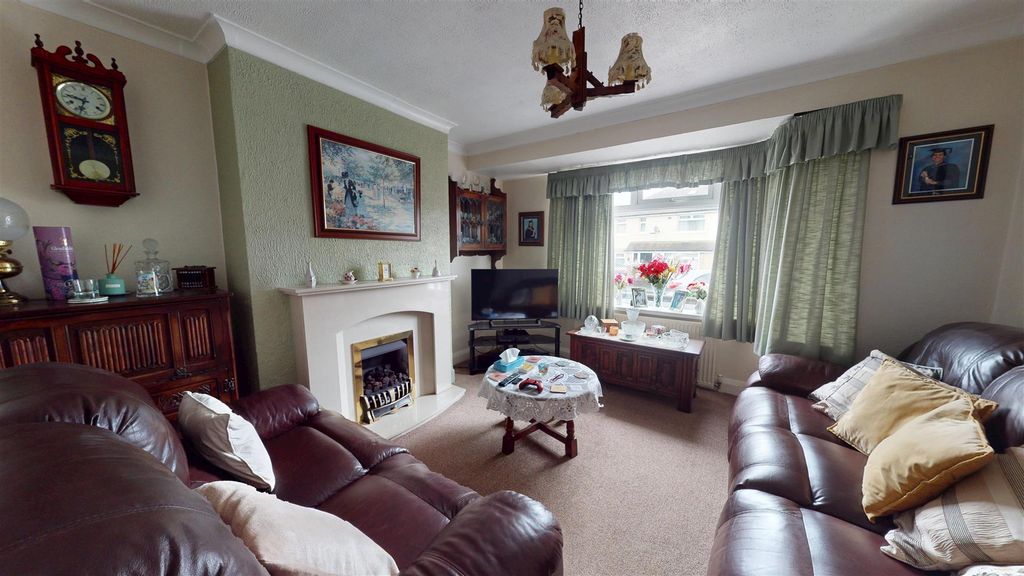 Property photo 2 of 15 Living Room