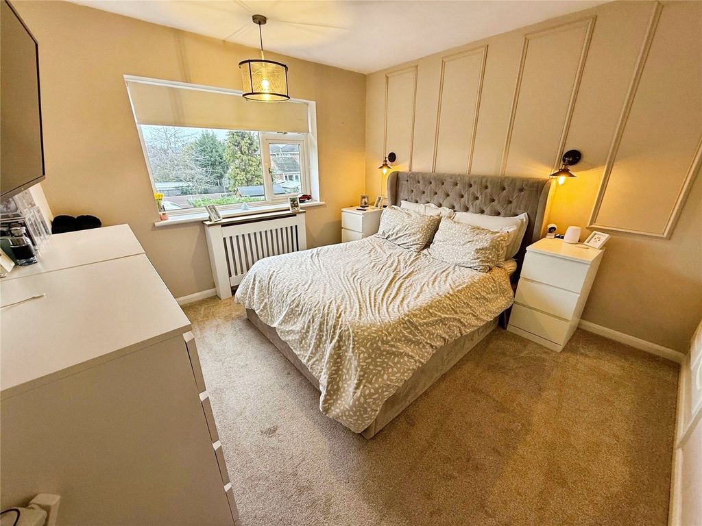 Property photo 2 of 20 Bedroom 1