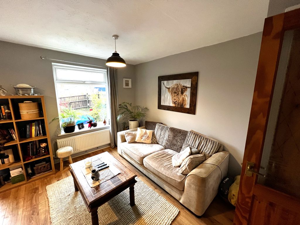 Property photo 3 of 12 Living Room
