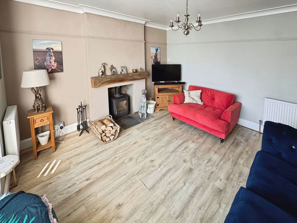 Property photo 3 of 26