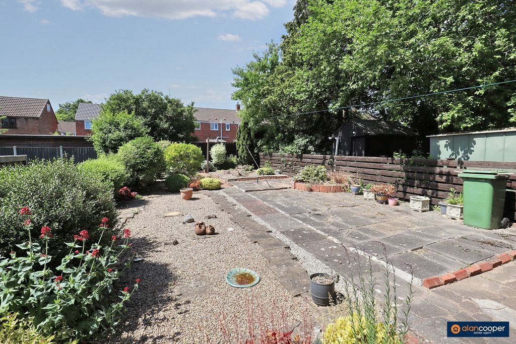 Property photo 2 of 21 4194963