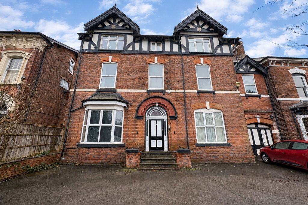 Property photo 1 of 5