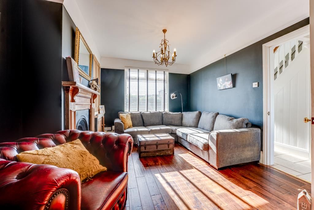 Property photo 3 of 41 13 Thrapston Road, Finedon-54.Jpg