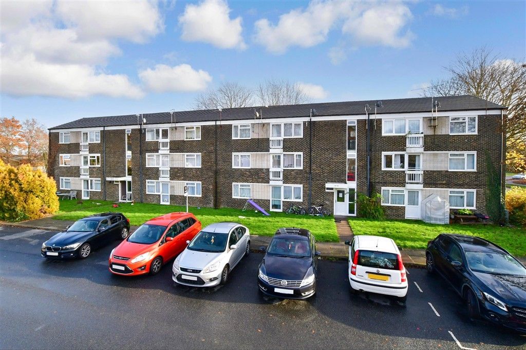 Property photo 3 of 7 Front Elevation