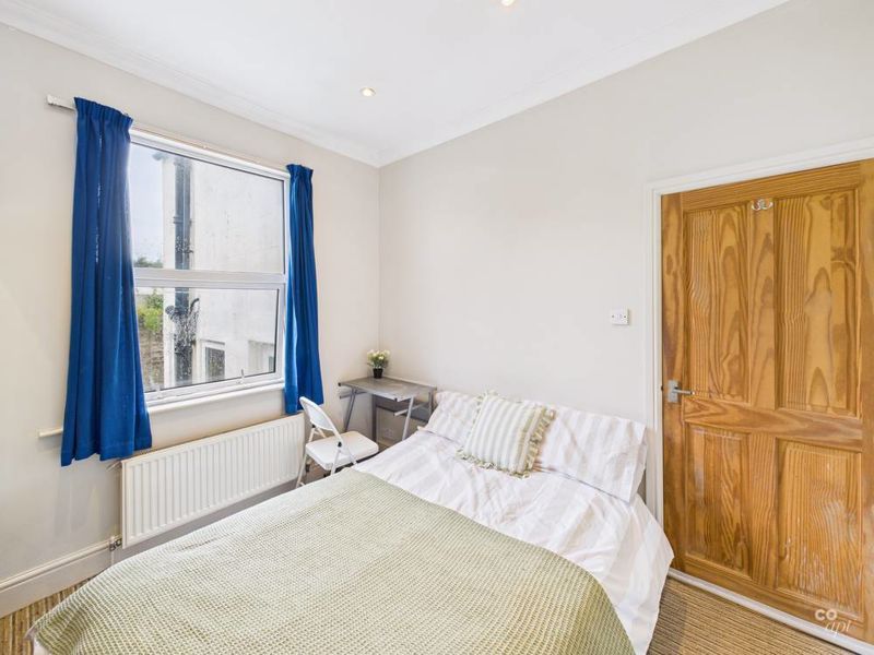 Property photo 2 of 12 Bedroom