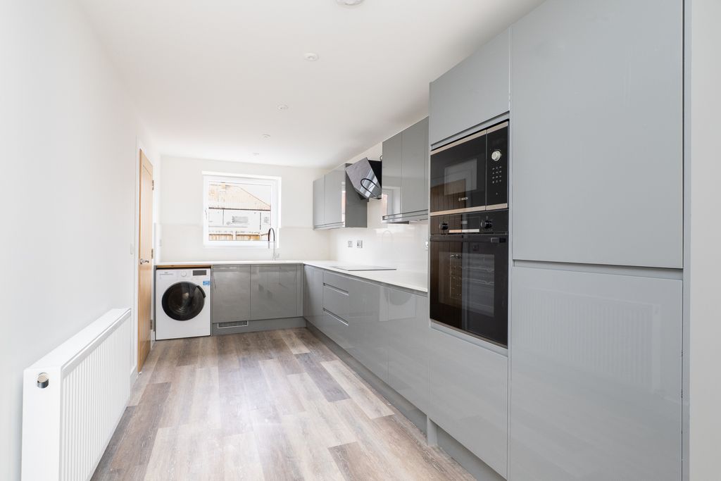 Property photo 3 of 21 Picture No. 05