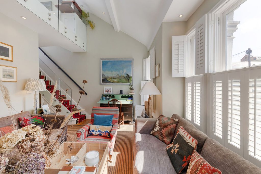 Property photo 2 of 15 Reception Room