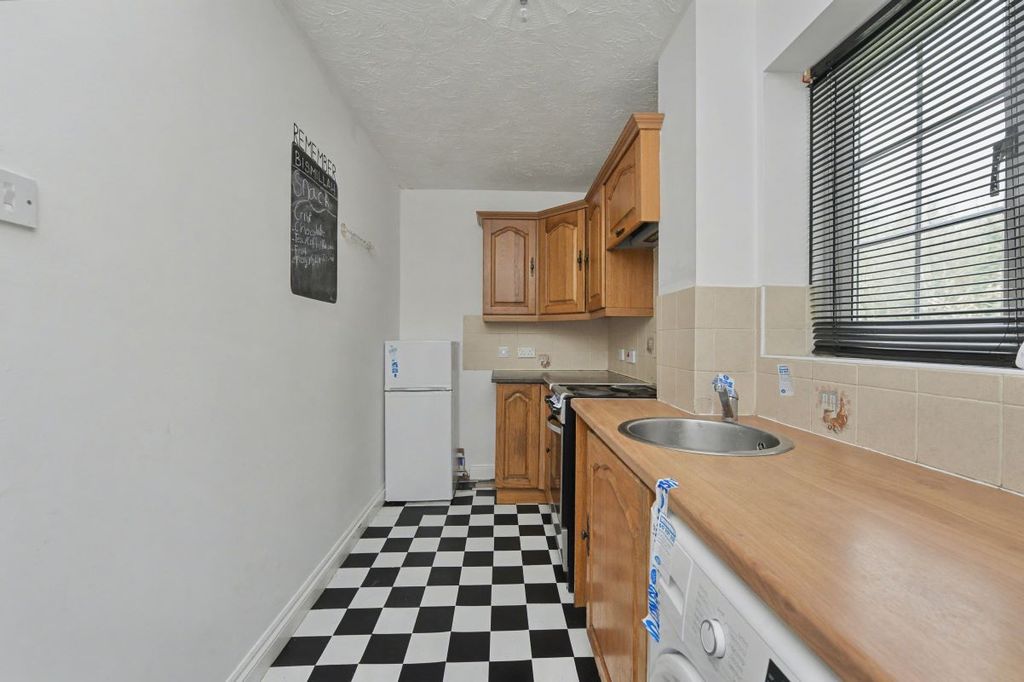 Property photo 2 of 10 Image 2