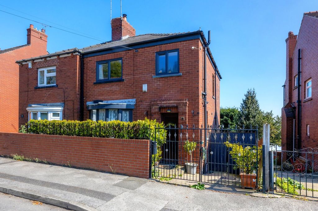 Property photo 1 of 24