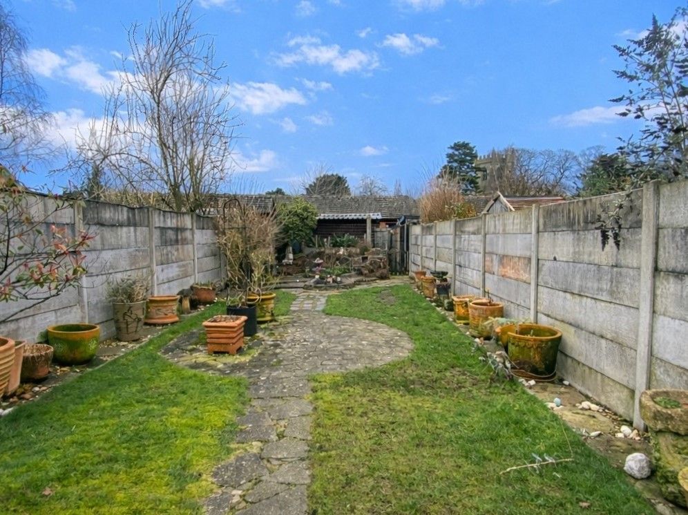 Property photo 2 of 8