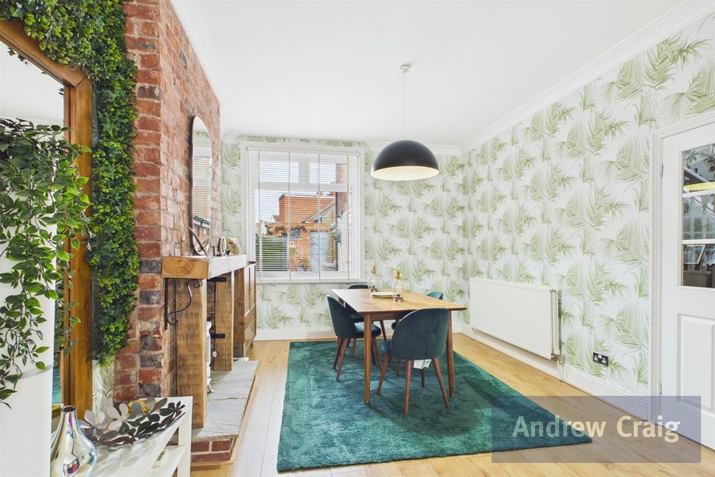 Property photo 3 of 24 Dining Room