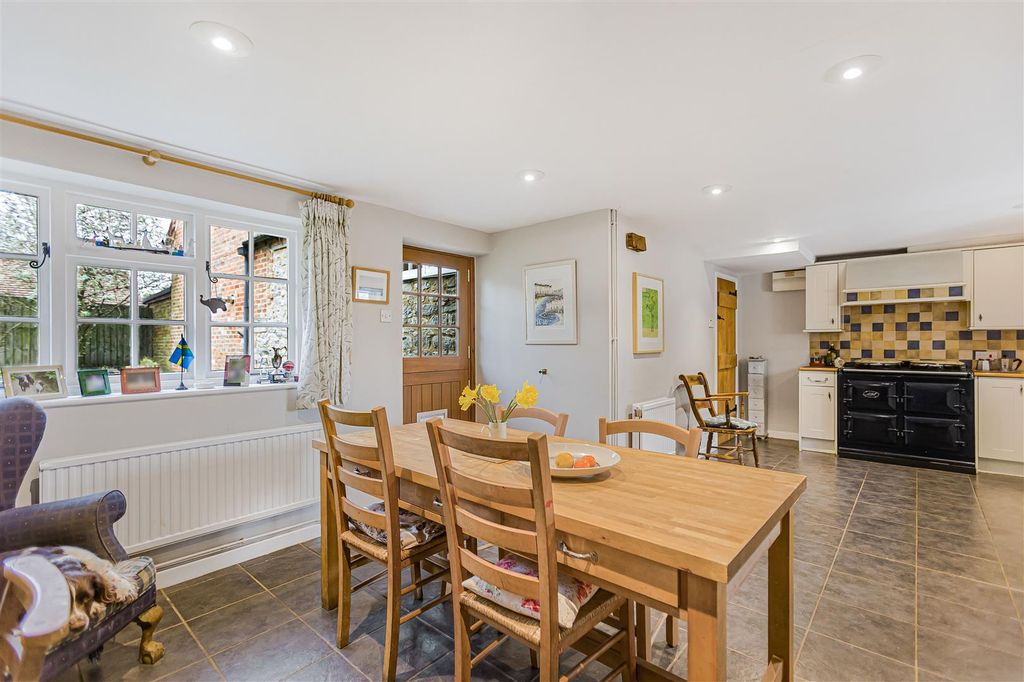 Property photo 2 of 57 57_72568.Jpg