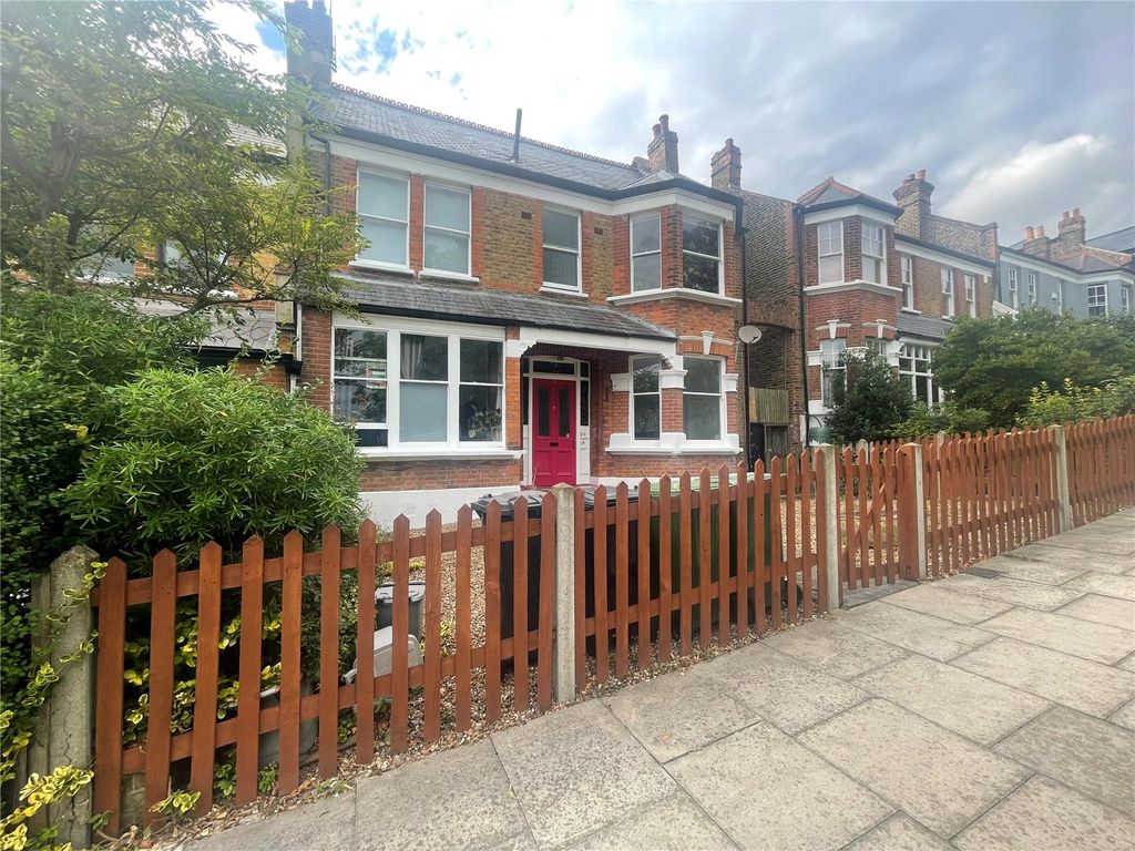 Property photo 1 of 7 Picture No. 10