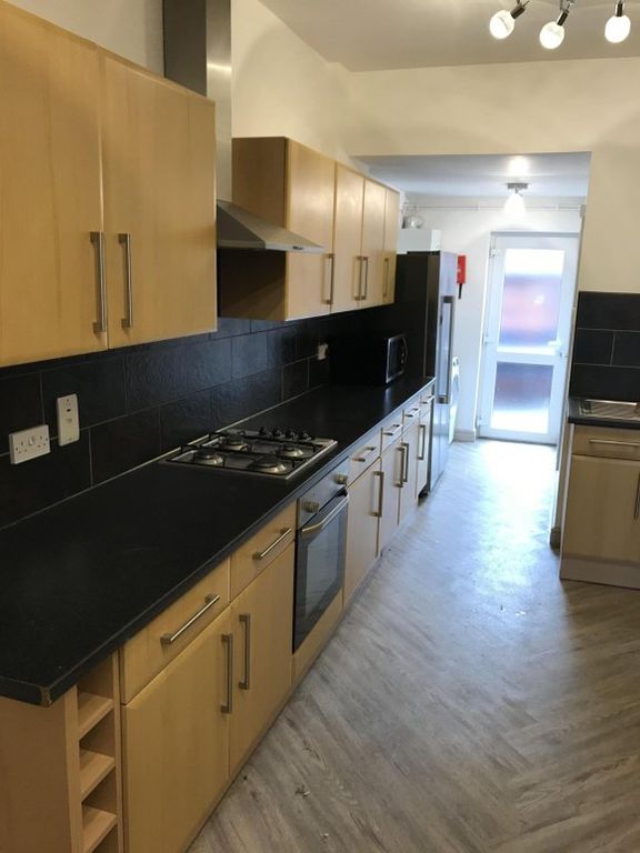 Property photo 1 of 12 8688786.Jpg