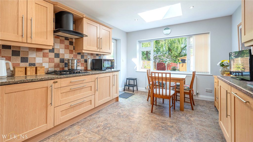 Property photo 3 of 29 Picture No. 08