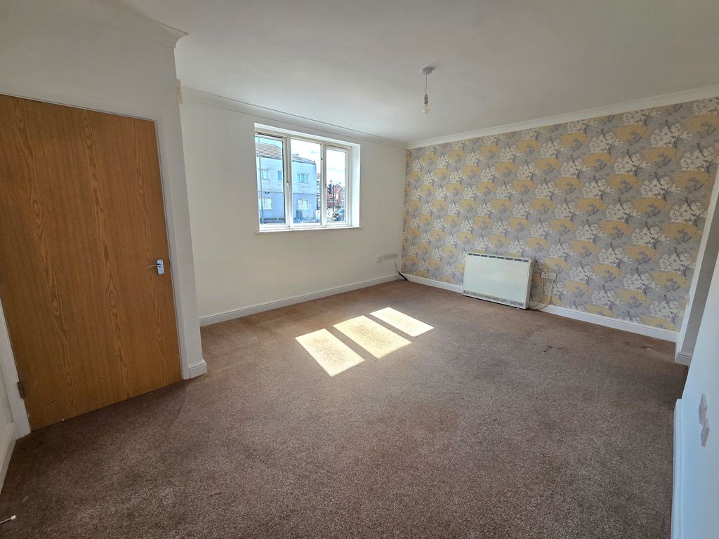 Property photo 3 of 9 Image
