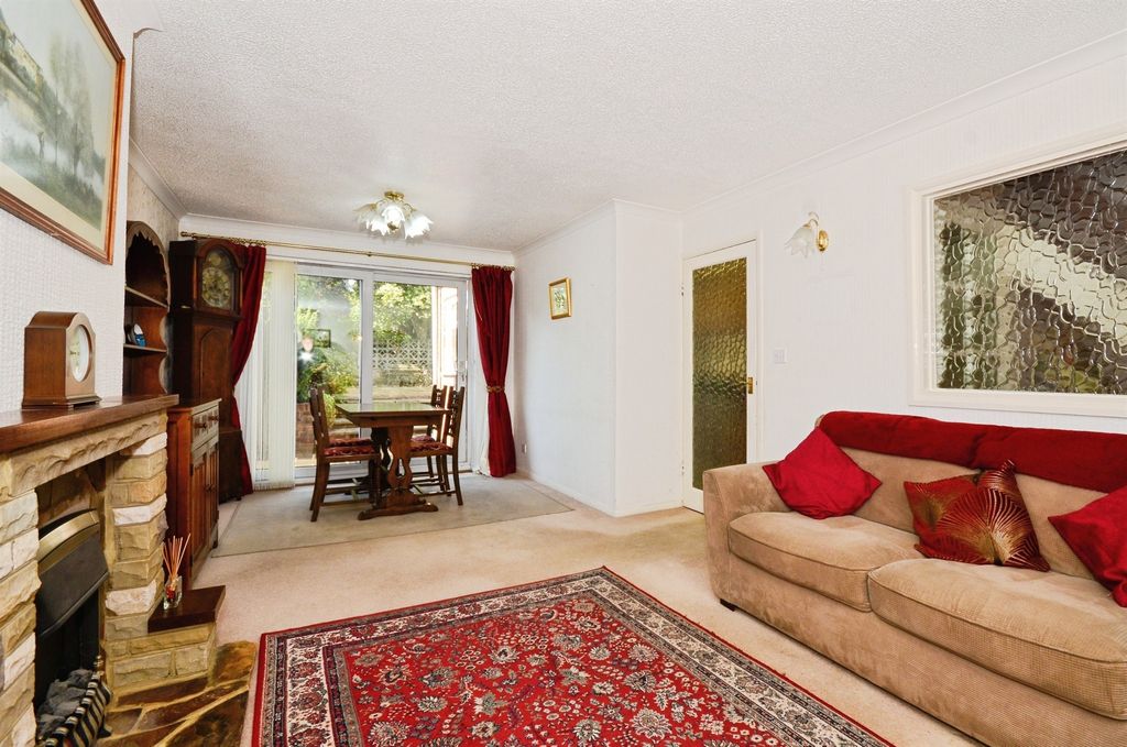 Property photo 3 of 14