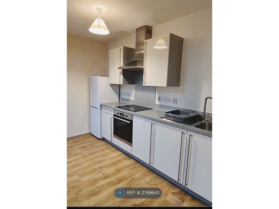 Property photo 2 of 8