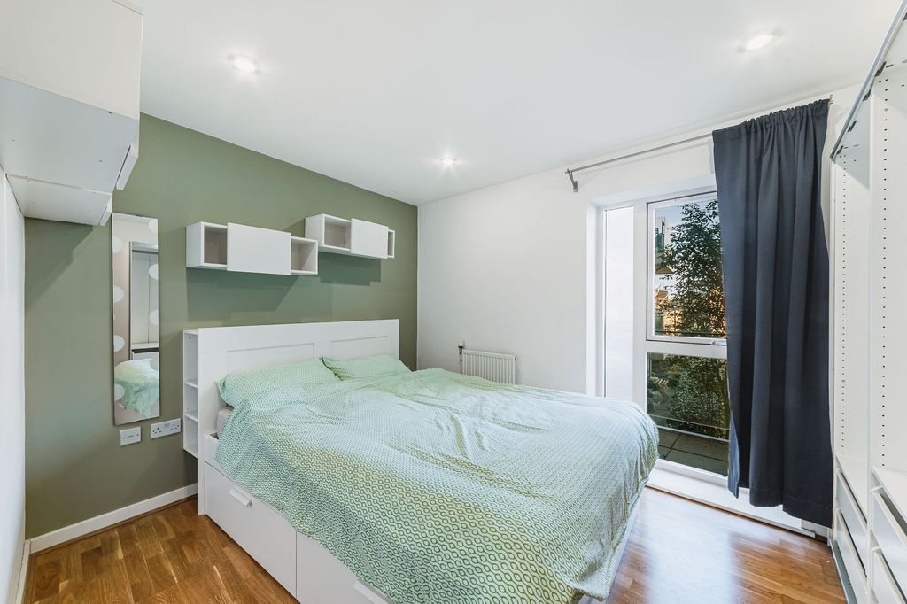 Property photo 2 of 9