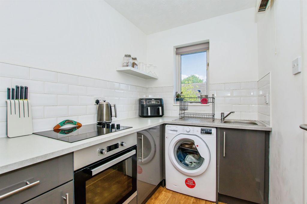 Property photo 3 of 15