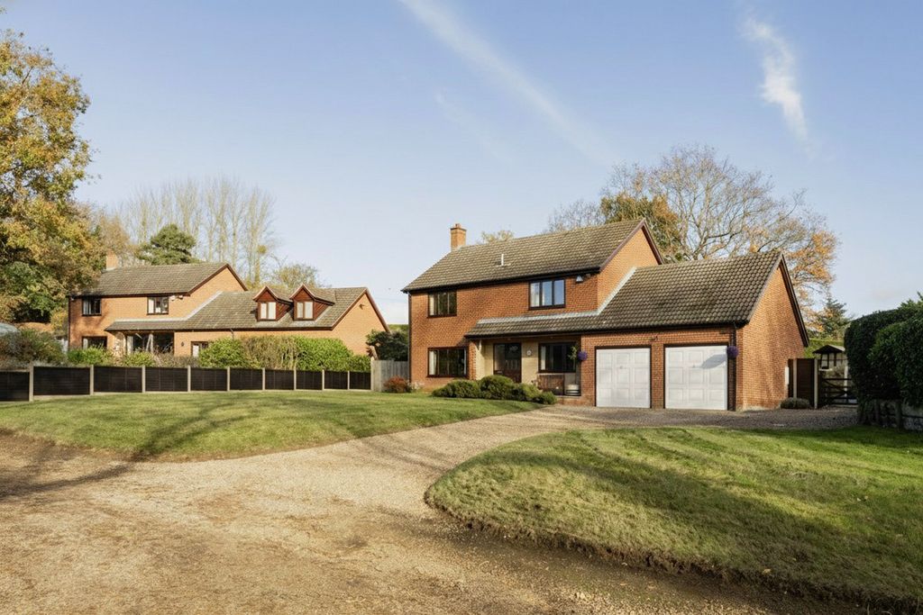 Property photo 1 of 24