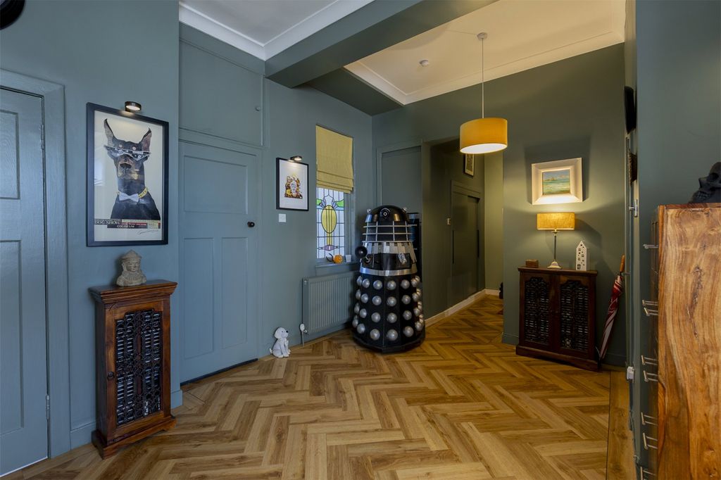 Property photo 3 of 24 Picture No. 12