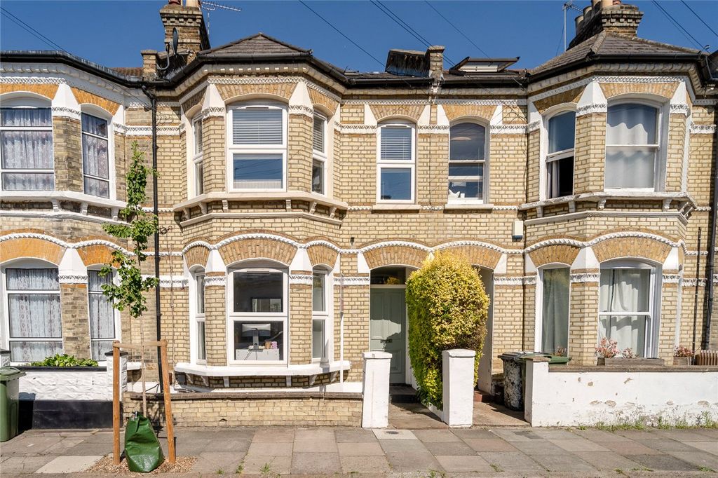 Property photo 2 of 11 Picture No. 12