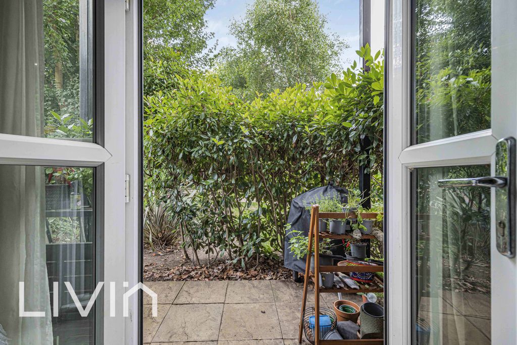 Property photo 2 of 18 025A9674