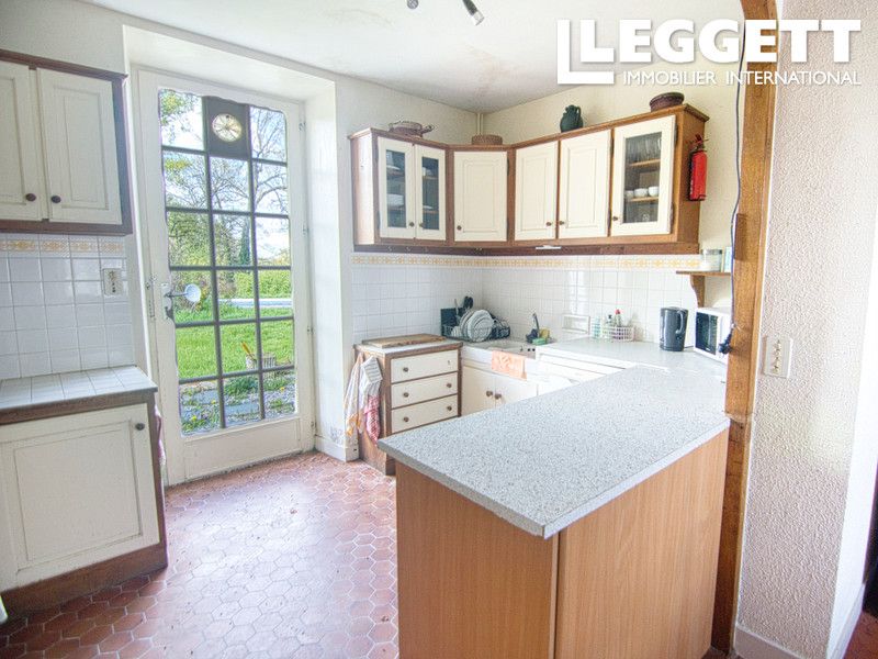 Property photo 3 of 10