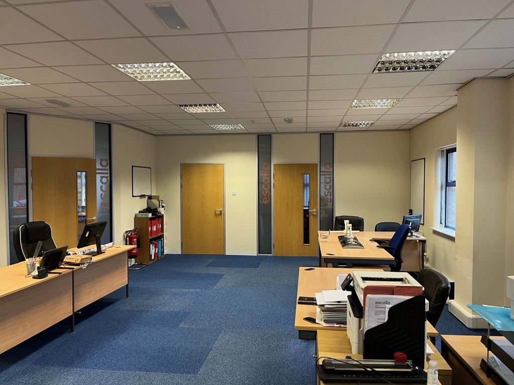 Property photo 3 of 7 Photo 4