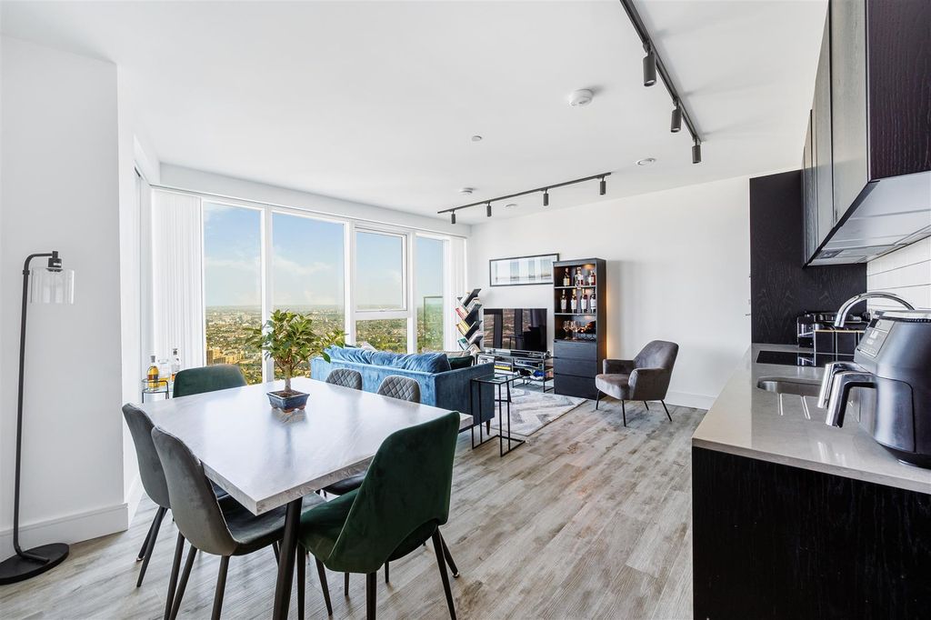 Property photo 1 of 19 4503 Icon Tower-4.Jpg