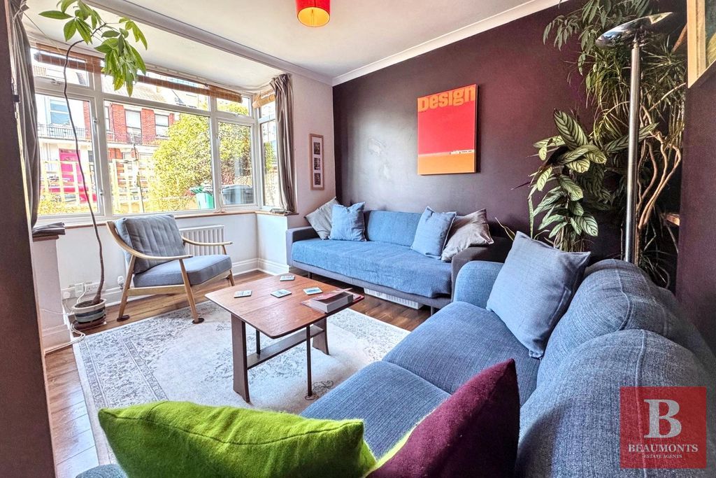 Property photo 2 of 18 Photo 2