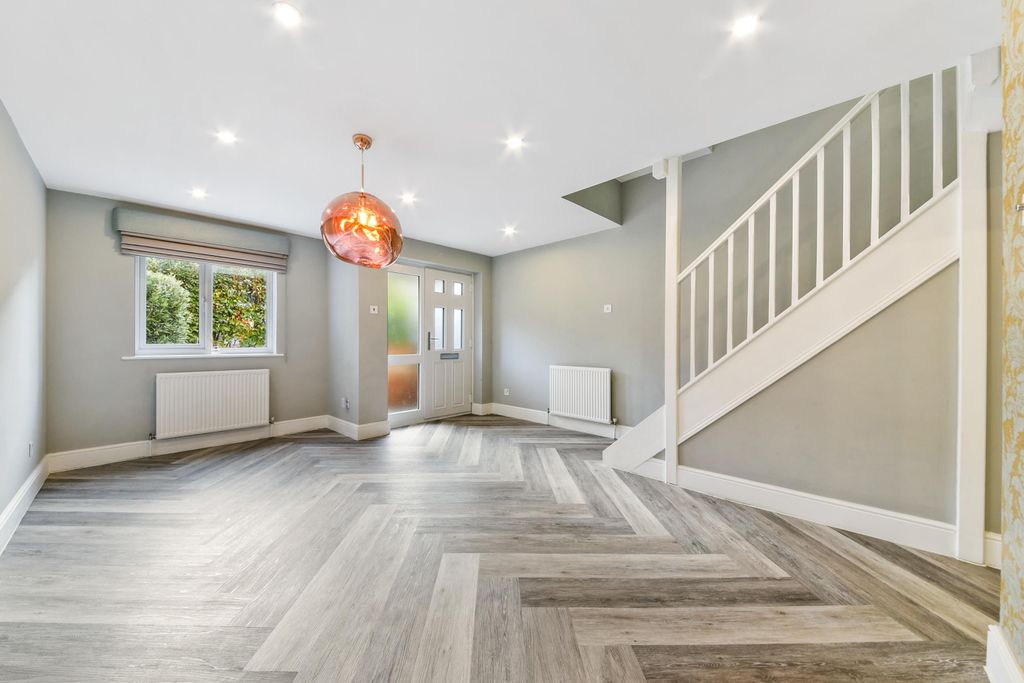 Property photo 1 of 20 Image