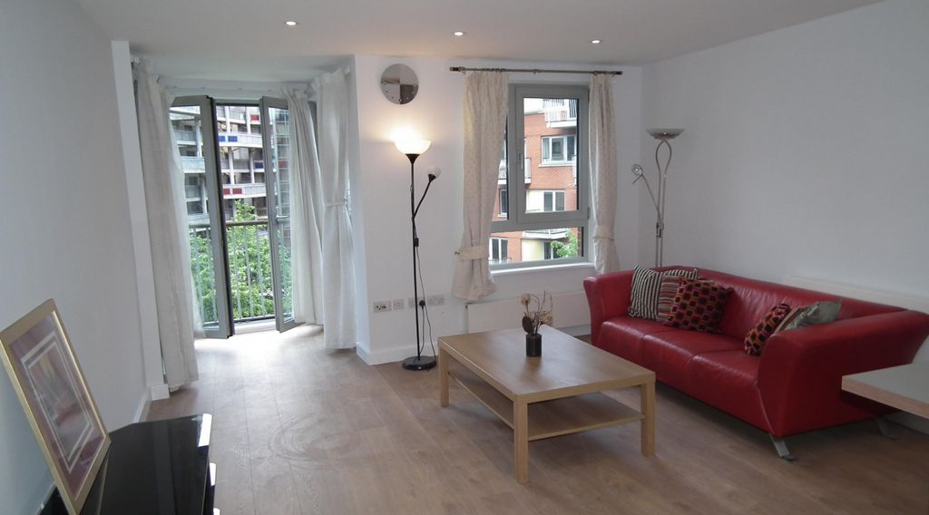 Property photo 3 of 14 Reception