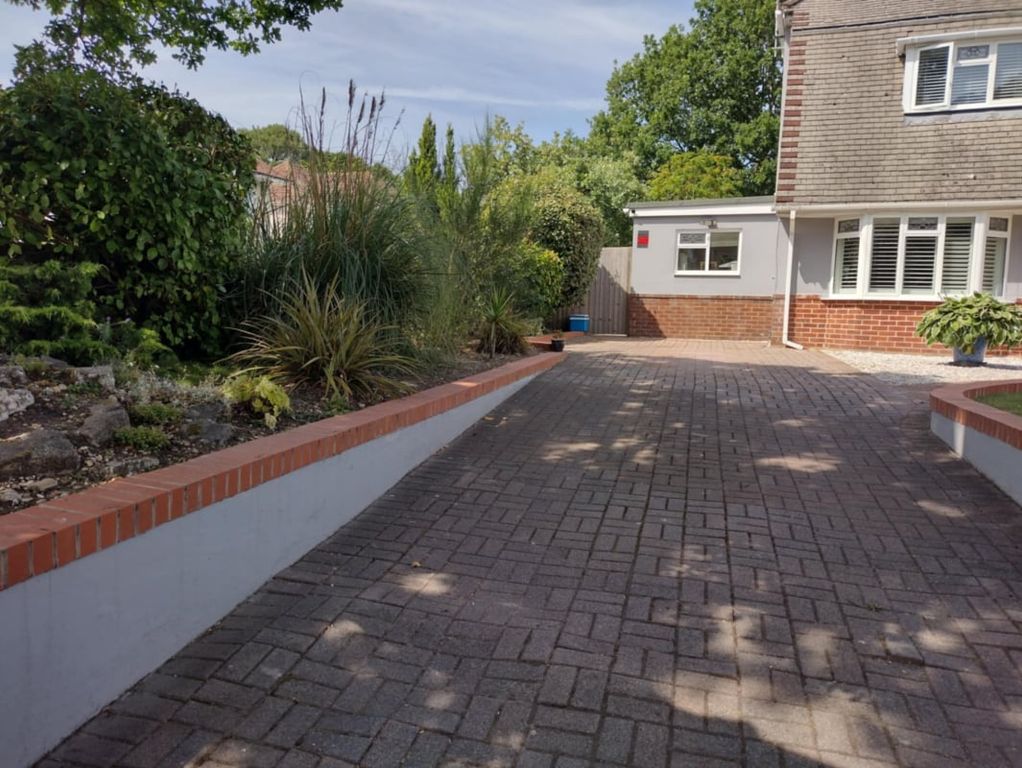 Property photo 2 of 41