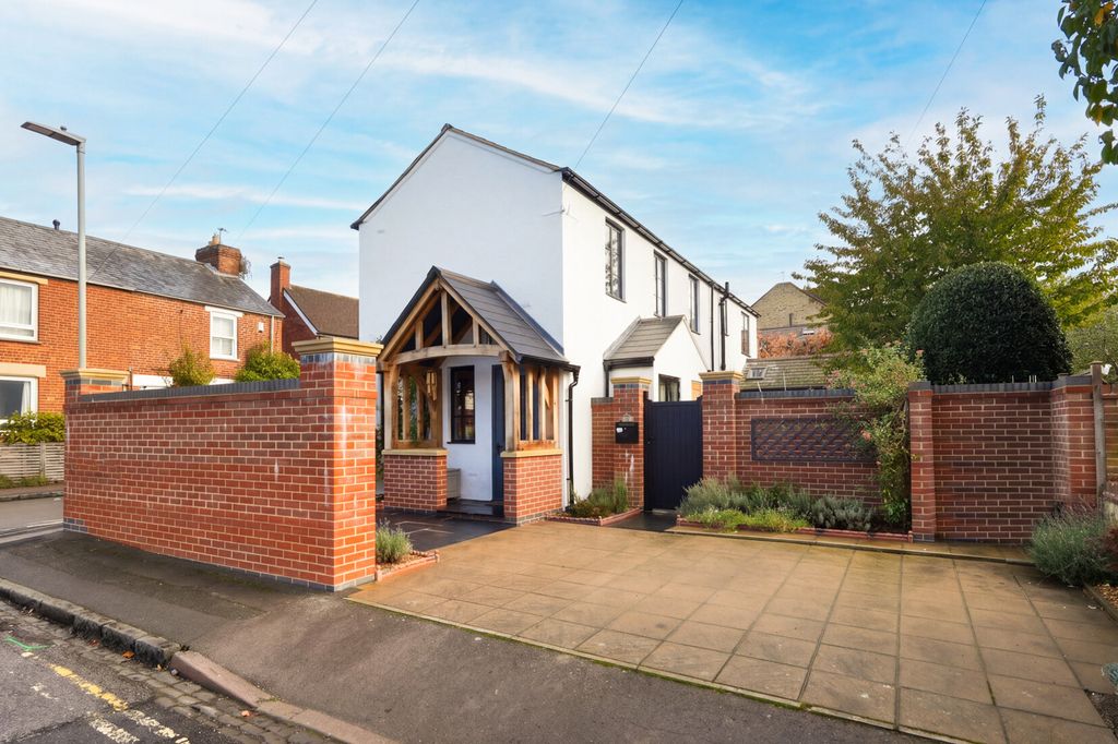 Property photo 2 of 31 External View