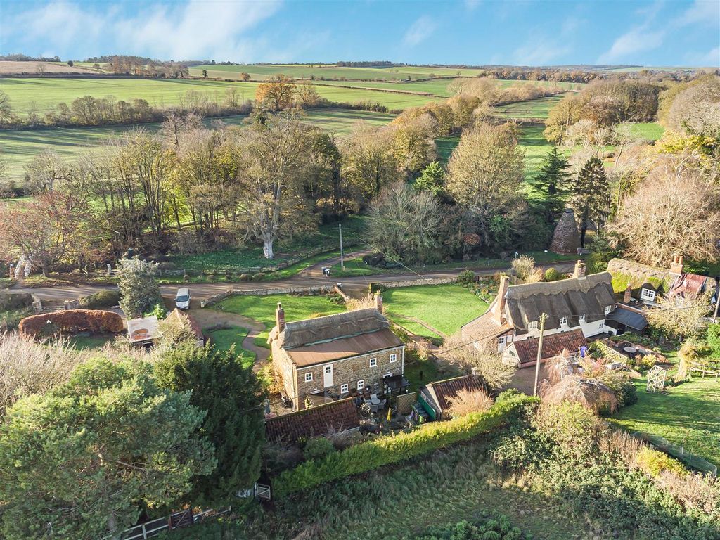 Property photo 3 of 34 5_68852.Jpg