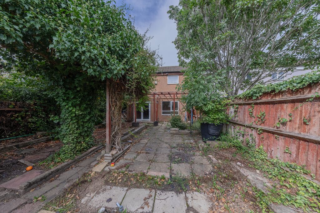 Property photo 1 of 35