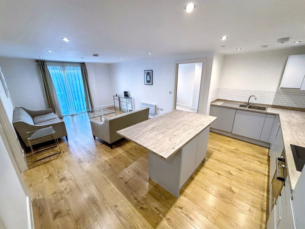 Property photo 2 of 8