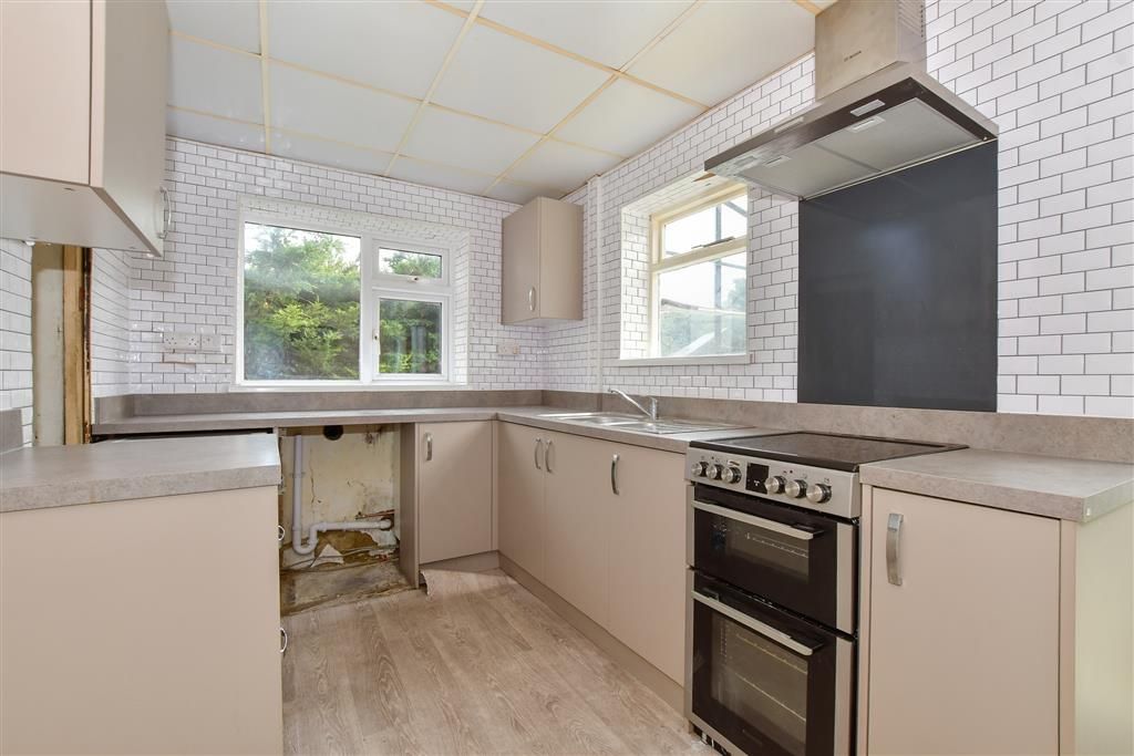 Property photo 3 of 17 Kitchen/Diner