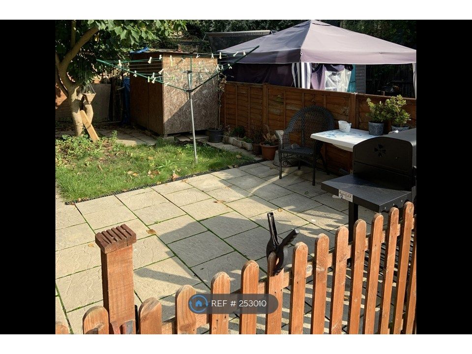 Property photo 2 of 14 Garden Patio