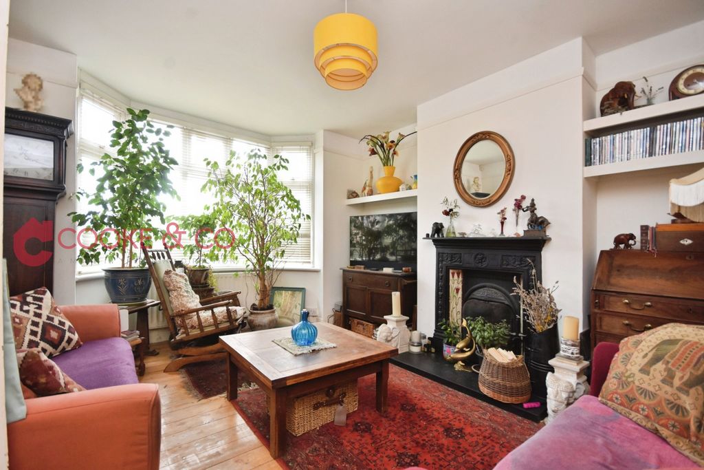 Property photo 2 of 16