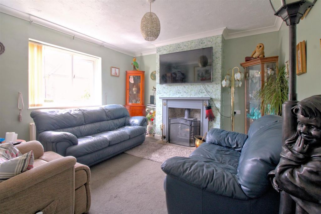 Property photo 2 of 24