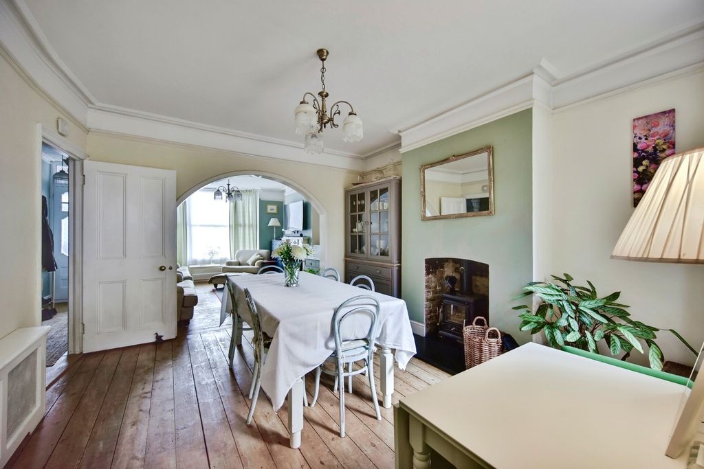 Property photo 2 of 17 Dining Room