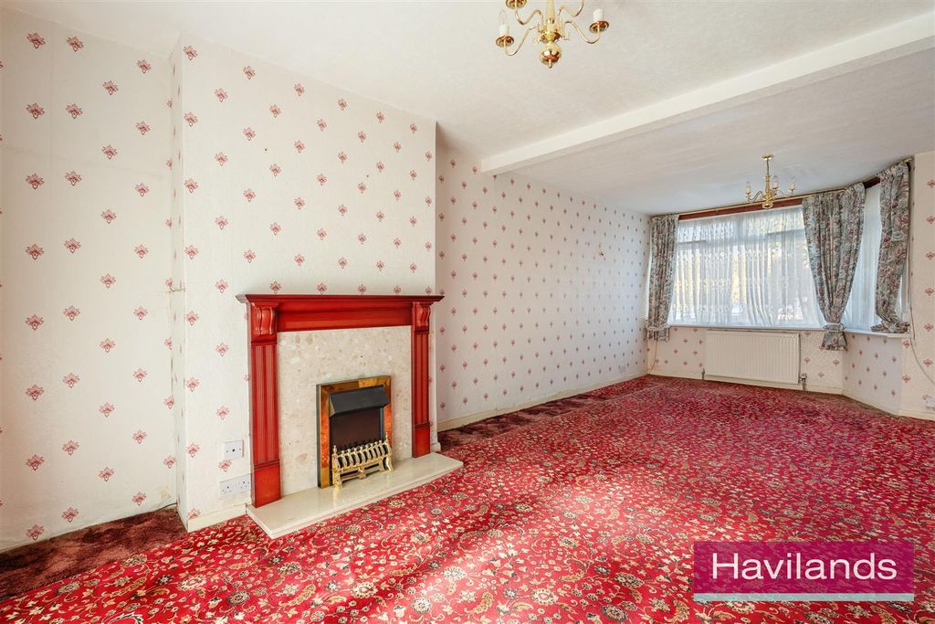 Property photo 3 of 12 Dimsdale Drive-6.Jpg