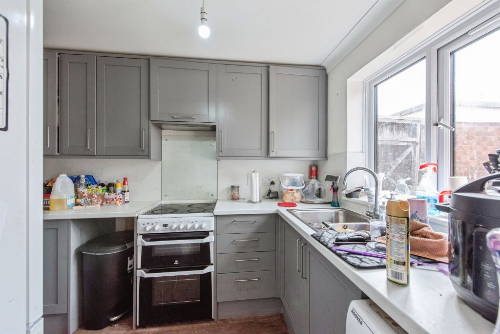 Property photo 2 of 17